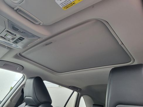 Certified 2022 Toyota RAV4 XLE Premium image 11