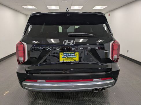 Used 2023 Hyundai Palisade Calligraphy w/ Cargo Package AWD/4WD image 5