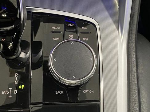 Used 2022 BMW X6 xDrive40i w/ M Sport Package image 29