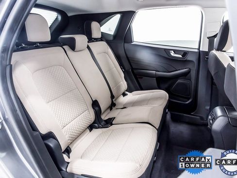 Used 2021 Ford Escape SE image 34