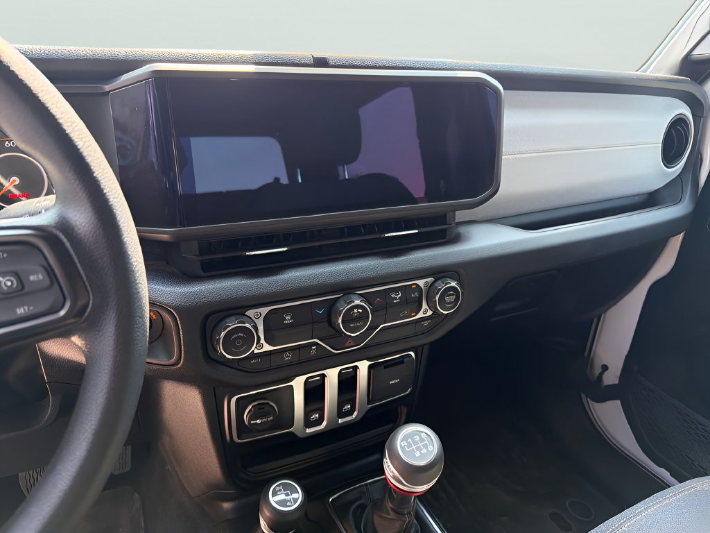 Used 2025 Jeep Wrangler Sport AWD/4WD image 25