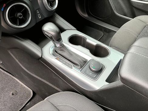 Used 2020 Chevrolet Blazer LT image 16