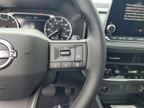 New 2026 Nissan Rogue SV image 12