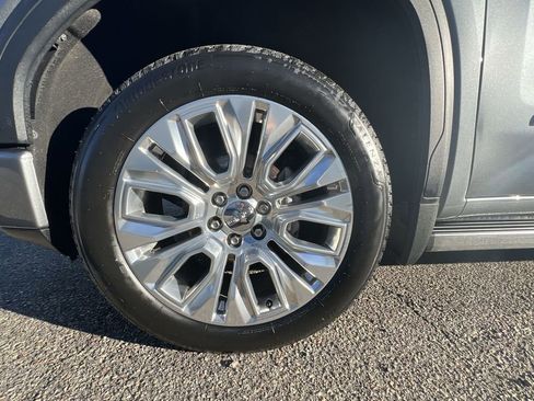 Certified 2020 GMC Sierra 1500 Denali w/ Denali Ultimate Package image 34