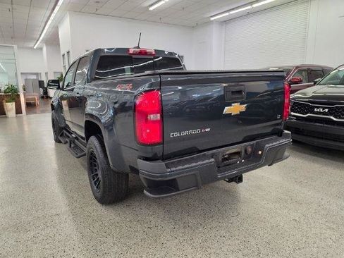 Used 2017 Chevrolet Colorado LT w/ LT Convenience Package AWD/4WD image 7
