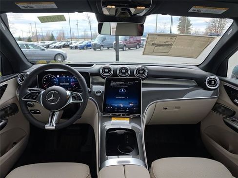 New 2026 Mercedes-Benz GLC 300 4MATIC image 18