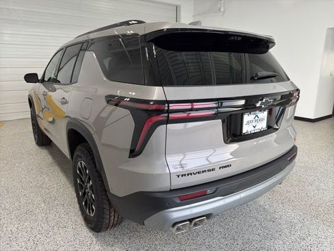 New 2026 Chevrolet Traverse Z71 w/ Enhanced Driving Package AWD/4WD image 5