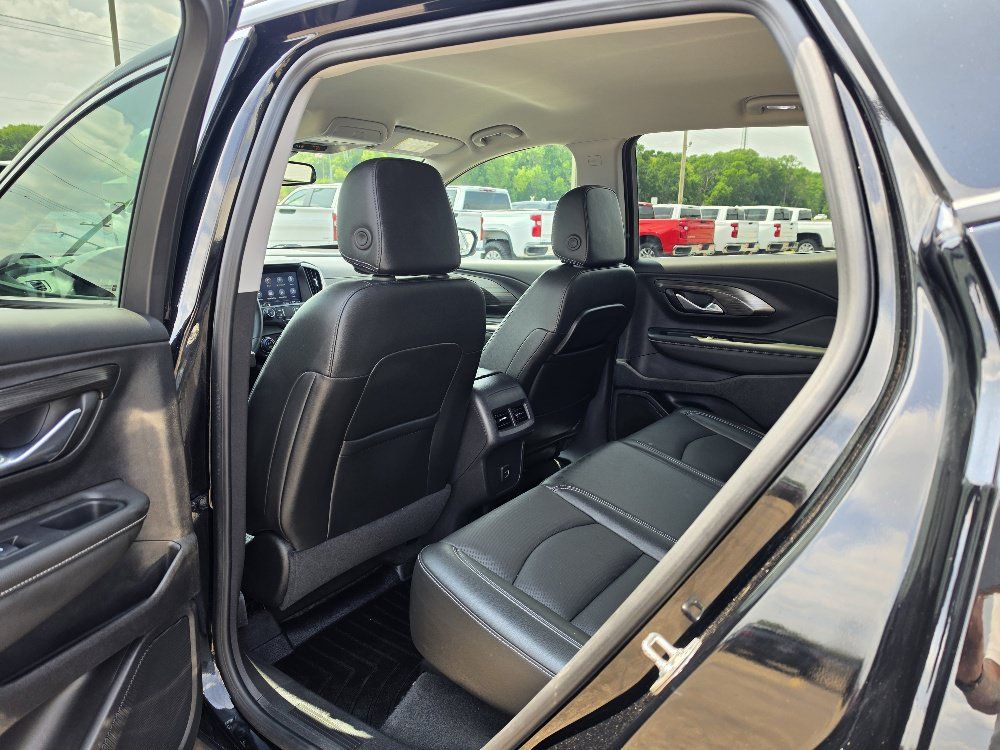Used 2024 GMC Terrain SLT AWD/4WD image 5
