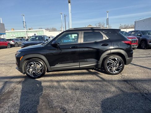 Used 2025 Chevrolet TrailBlazer RS w/ Convenience Package image 4