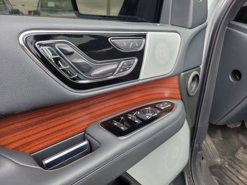 Used 2024 Lincoln Navigator L Reserve image 19