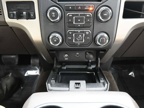 Used 2014 Ford F150 XLT w/ Equipment Group 302A Luxury image 21