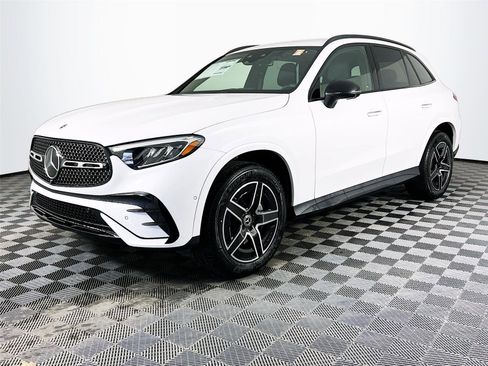New 2026 Mercedes-Benz GLC 300 4MATIC image 2