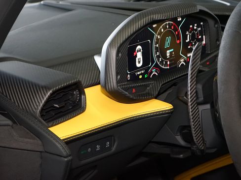 Used 2024 Lamborghini Revuelto AWD/4WD image 24