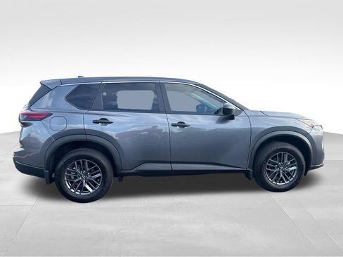 Used 2025 Nissan Rogue S FWD image 7