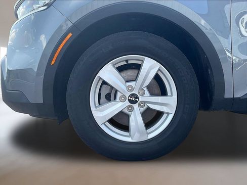 Used 2022 Kia Sorento LX FWD image 34