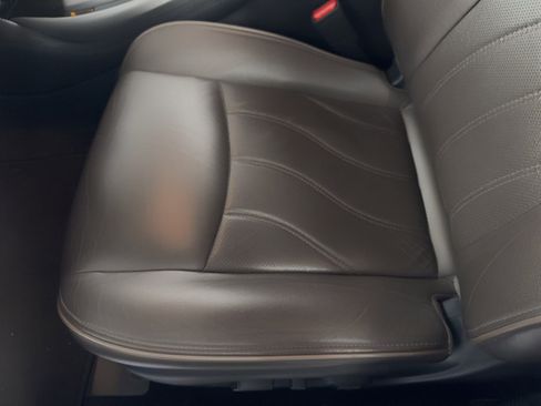 Used 2015 INFINITI QX60 FWD w/ Deluxe Touring Package image 16