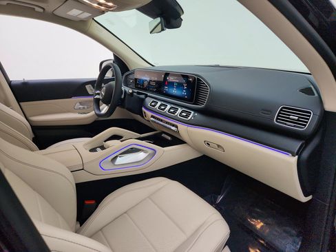 New 2026 Mercedes-Benz GLS 450 4MATIC image 13