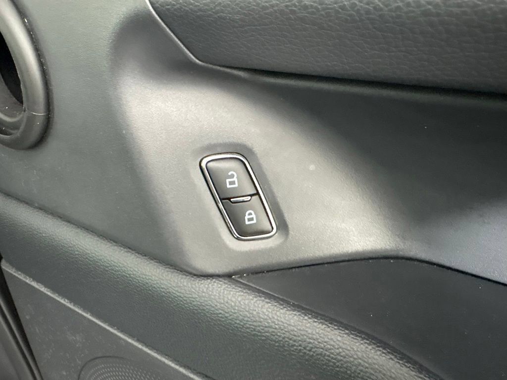 Used 2023 Ford Expedition XLT RWD image 38