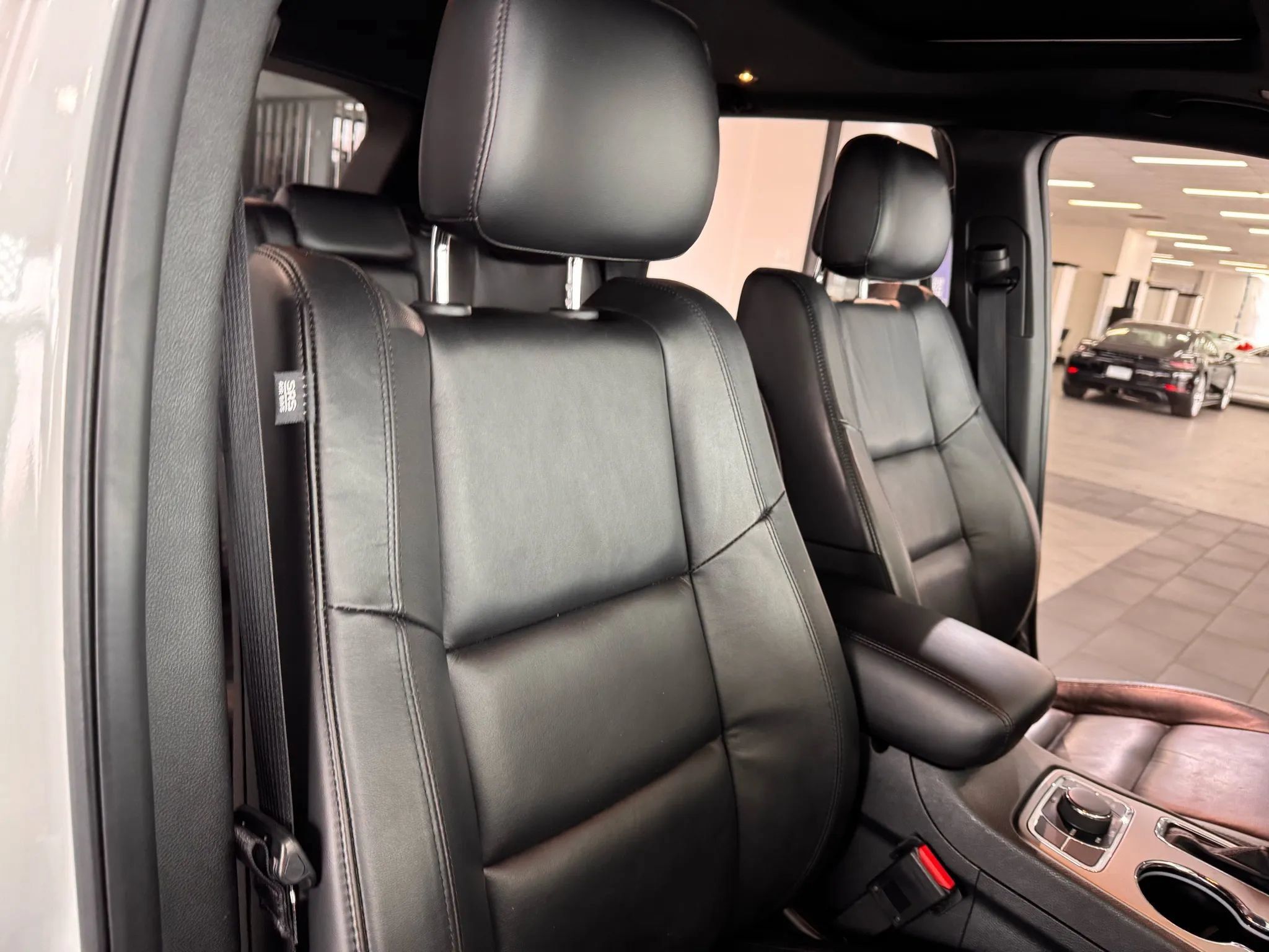 Used 2018 Jeep Grand Cherokee Limited AWD/4WD image 13