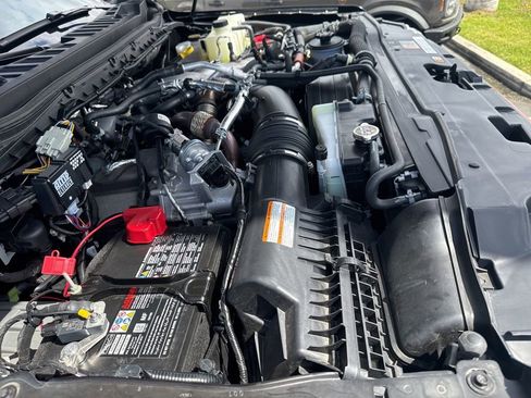 Used 2025 Ford F250 Lariat w/ Lariat Ultimate Package AWD/4WD image 39