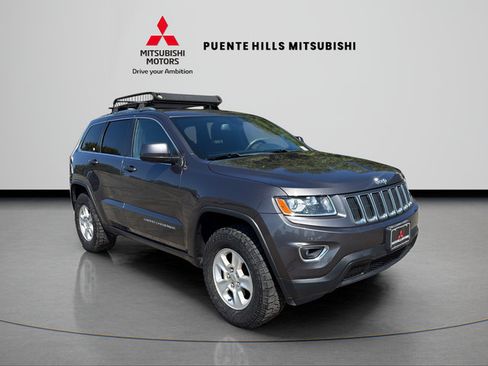 Used 2015 Jeep Grand Cherokee Laredo w/ Quick Order Package 23E RWD image 3