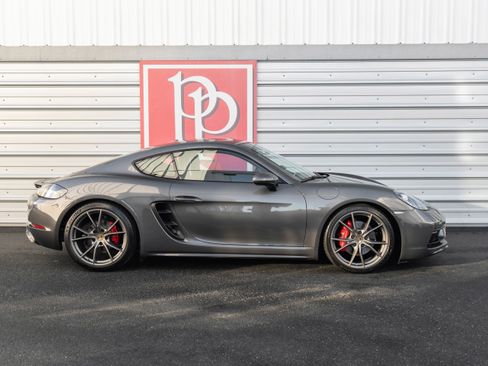 Used 2018 Porsche 718 Cayman GTS image 38