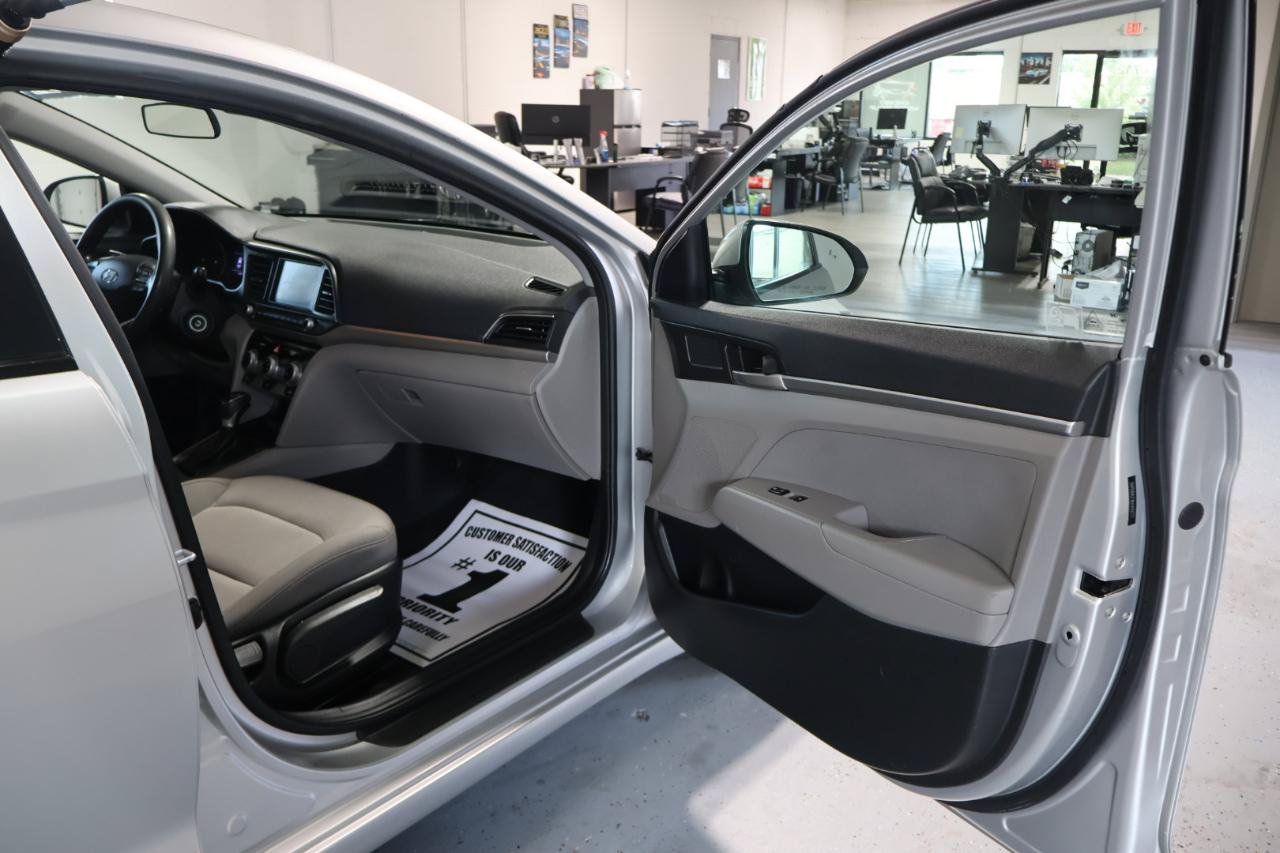 Used 2019 Hyundai Elantra SEL FWD image 21