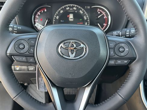 New 2025 Toyota RAV4 XLE image 21