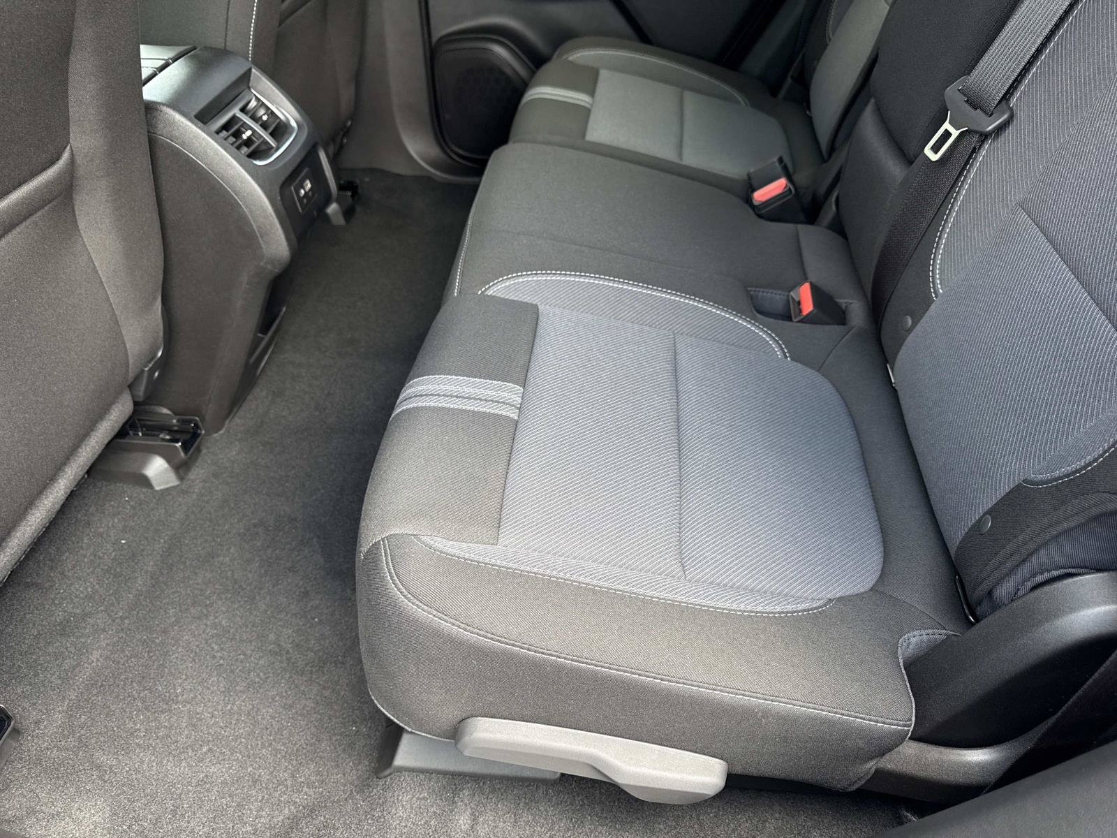 New 2026 Chevrolet Blazer LT w/ Convenience Package FWD image 10