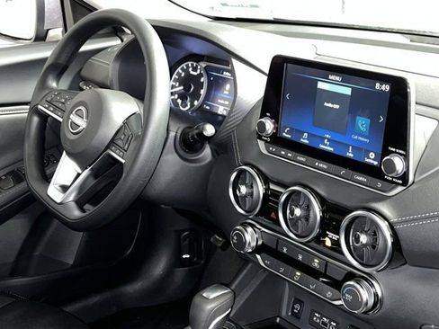 Used 2025 Nissan Sentra SV FWD image 13