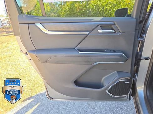New 2026 GMC Acadia Elevation w/ Super Cruise Package FWD image 11