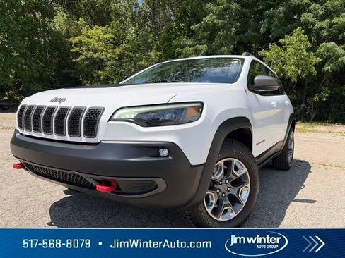 Used 2019 Jeep Cherokee Trailhawk w/ Cold Weather Group AWD/4WD image 2