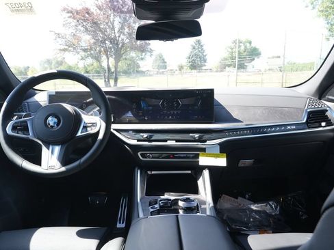 New 2027 BMW X6 xDrive40i w/ Executive Package AWD/4WD image 18