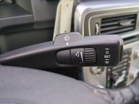 Used 2017 Volvo S60 T5 Dynamic image 27