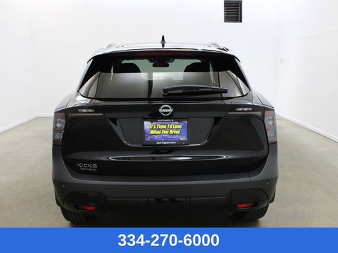 New 2026 Nissan Kicks SV w/ SV Premium Package image 3