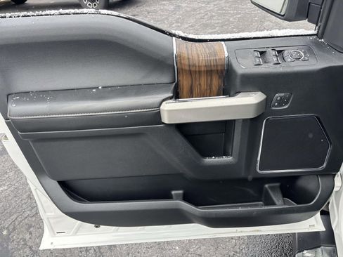 Certified 2020 Ford F150 Lariat w/ Equipment Group 502A Luxury image 13