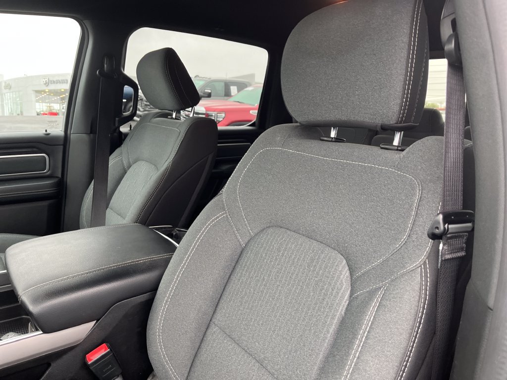 Used 2022 RAM 1500 Big Horn AWD/4WD image 13