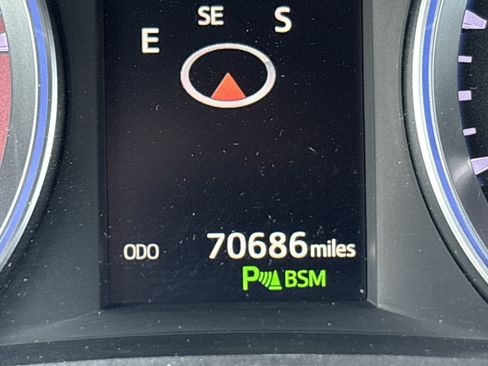 Used 2019 Toyota Highlander Limited Platinum AWD/4WD image 22
