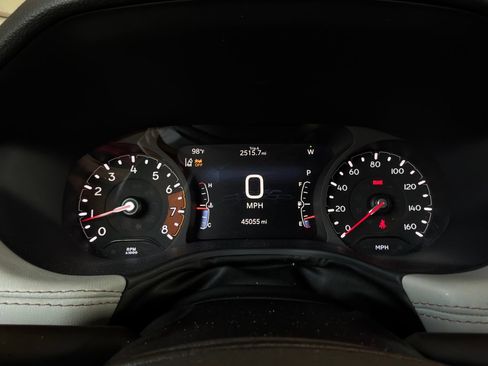 Used 2025 Jeep Compass Limited AWD/4WD image 39