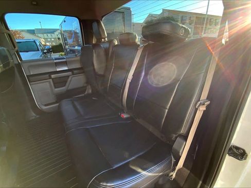 Certified 2017 Ford F250 XLT w/ XLT Premium Package image 18