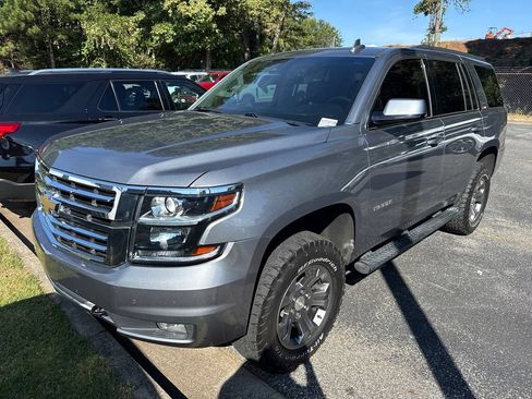 Used 2020 Chevrolet Tahoe LT w/ Off-Road Package AWD/4WD image 6