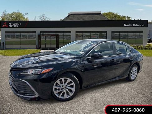 Used 2024 Toyota Camry LE FWD image 1