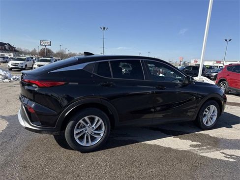 New 2026 Buick Envista Preferred image 2