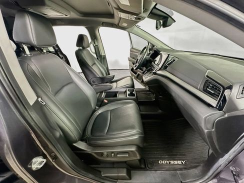 Used 2022 Honda Odyssey Touring image 14