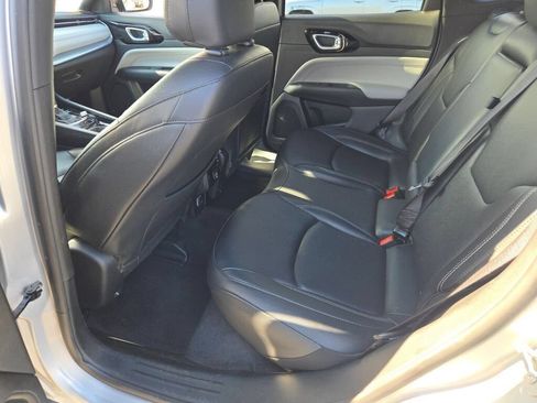 Certified 2025 Jeep Compass Limited AWD/4WD image 21