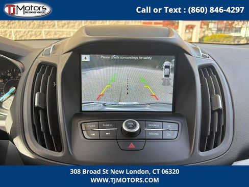 Used 2019 Ford Escape SE image 20