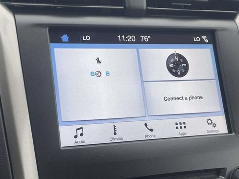Used 2017 Ford Fusion SE w/ Fusion SE Technology Package FWD image 19