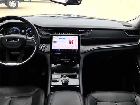 Used 2022 Jeep Grand Cherokee L Limited image 12