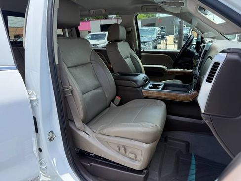 Used 2016 GMC Sierra 2500 SLT w/ Duramax Plus Package AWD/4WD image 21