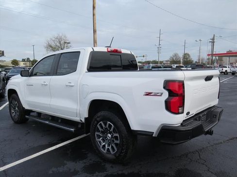 Used 2024 Chevrolet Colorado Z71 w/ Z71 Convenience Package 2 image 5